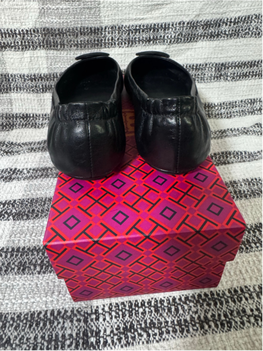 Tory Burch Minnie Travel Ballet Flats Black Nappa Leather Logo Size 8 Box - Picture 4 of 8